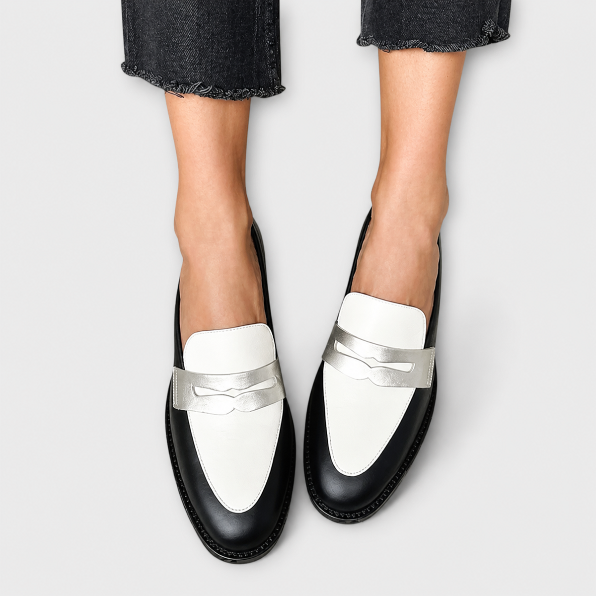 Filomena | Mocasín Bicolor Blanco y Negro